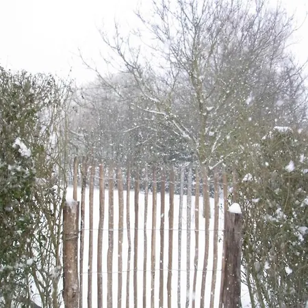 Ardennais Rogery - Ya-at-eeh Nasbas Hotel 3*