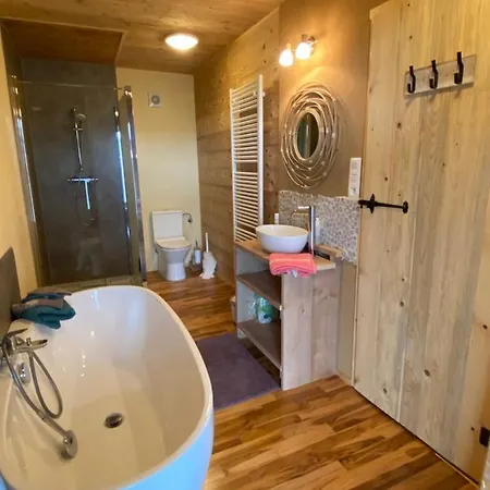 Ardennais Rogery - Ya-at-eeh Nasbas Hotel 3*