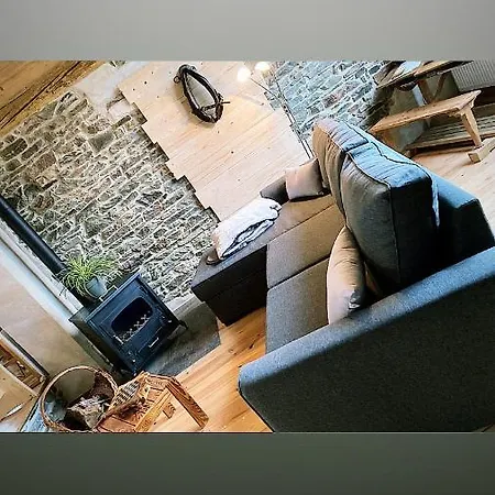 Ardennais Rogery - Ya-at-eeh Nasbas Hotel